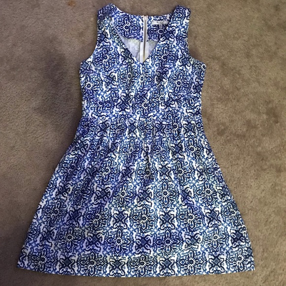 Milly Dresses & Skirts - 💕Milly Patterened Dress💕